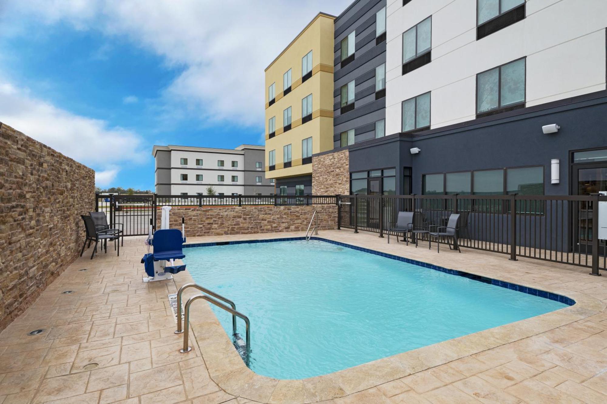 Fairfield By Marriott Inn & Suites Waller Екстер'єр фото